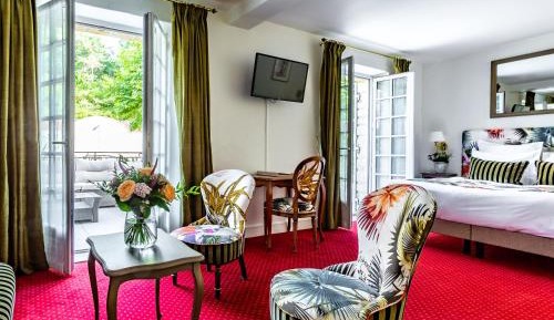 Deluxe Double or Twin Room