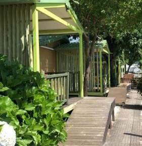 Bungalow with Sea View