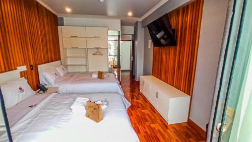 Standard Queen Room with Two Queen Beds