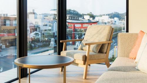 Premium Corner Twin Room - Non-Smoking