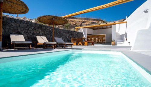 Cave Villa with Shared Plunge Pool - Aspa