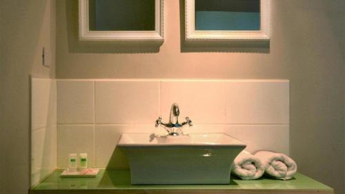 Bungalow with Sea View