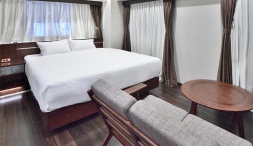 Double Room - Second Floor - Non-Smoking