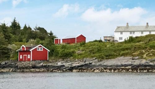 Six-Bedroom Holiday Home