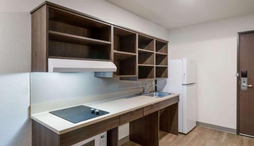 Standard Queen Room - Non Smoking