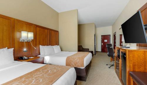 Queen Suite with Two Queen Beds - Non-Smoking
