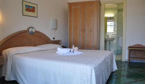 Comfort Double or Twin Room