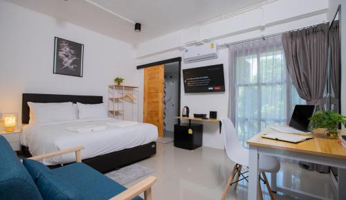 Queen Room with Balcony