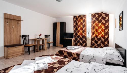 Quadruple Room with Private External Bathroom