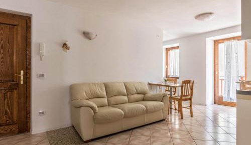 Superior One-Bedroom Apartment with Balcony