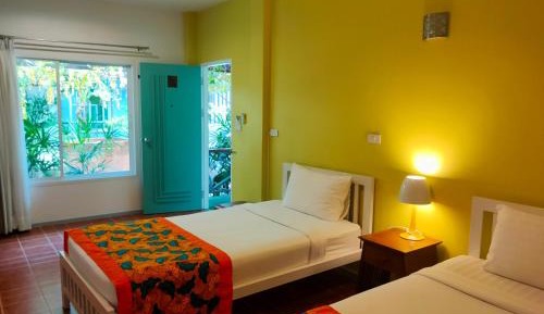 Standard Twin Room
