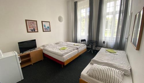 Triple Room with Private Bathroom