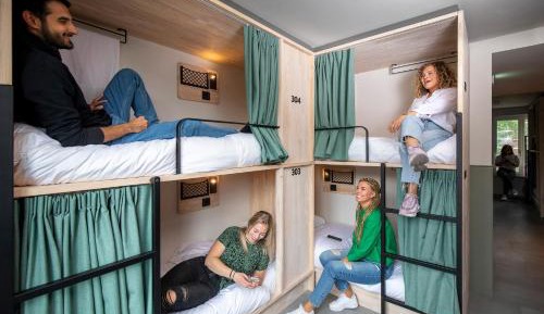 Bunk Bed in Mixed Dormitory Room