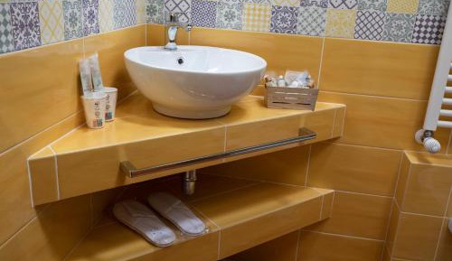Triple Room with Bathroom