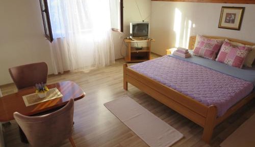 Triple Room with Bathroom