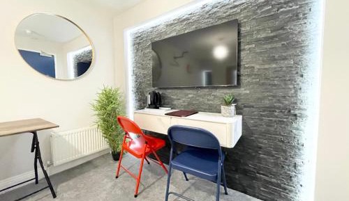 Twin Room with Private Bathroom