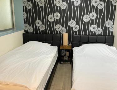 Standard Twin Room - Non-Smoking