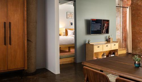 Queen Suite
