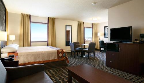 1 King Bed, Studio Suite, Non-Smoking