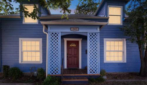 Four-Bedroom Holiday Home