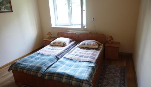 Standard Double Room with Shared Bathroom