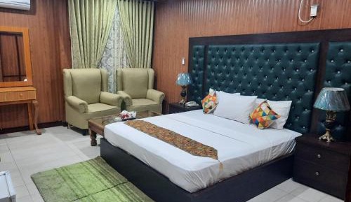 Deluxe King Room