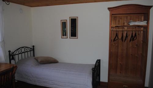Double or Twin Room with Shared Bathroom