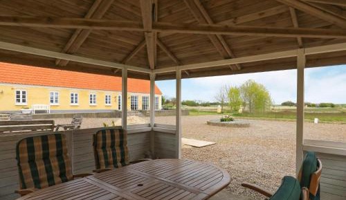 Seven-Bedroom Holiday Home