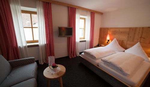 Triple Room (2 Adults + 1 Child)