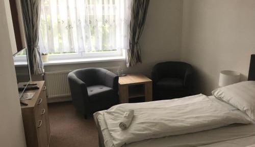 Double or Twin Room with Private Bathroom