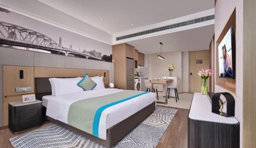 Queen Room