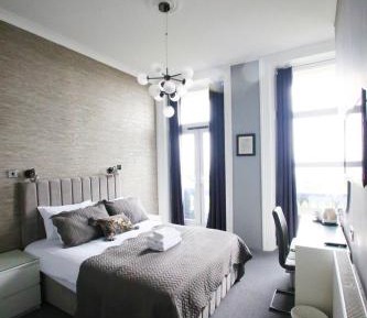 Double Room with Balcony and Sea View