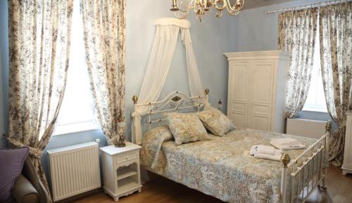 Junior Suite (2 Adults)