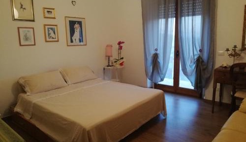 Deluxe Room (2 Adults + 1 Child)
