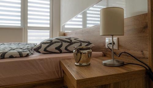 Apartment with Lake View