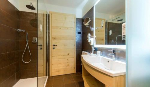 Junior Suite (2 Adults)