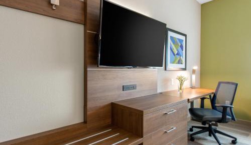 Queen Suite with Two Queen Beds and Additional Living Area