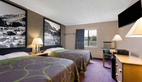 Queen Room with Two Queen Beds - Non-Smoking