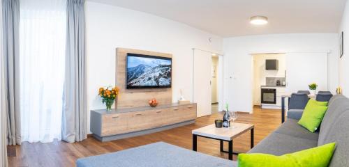 One-Bedroom Apartment with Balcony