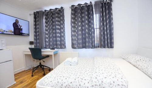 Double Room with Private Bathroom