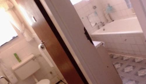 Economy Triple Room with Shared Bathroom