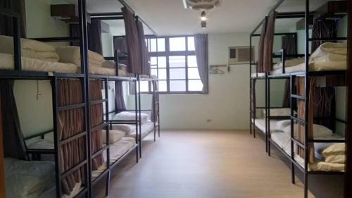 Bed in 10-Bed Mixed Dormitory Room