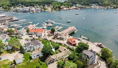 Four bedroom holiday home 