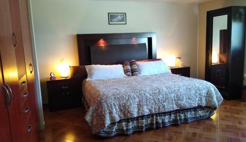 Deluxe King Room