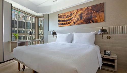 Alex Heart City View Room (Connecting Rooms For 4 People)