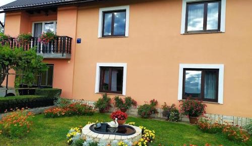 Apartment - Split Level