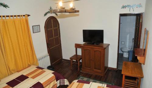 Twin Room with Private Bathroom