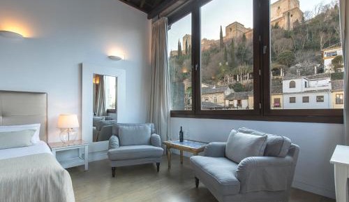 Suite with Alhambra View