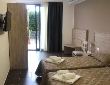 Superior Double or Twin Room with Terrace