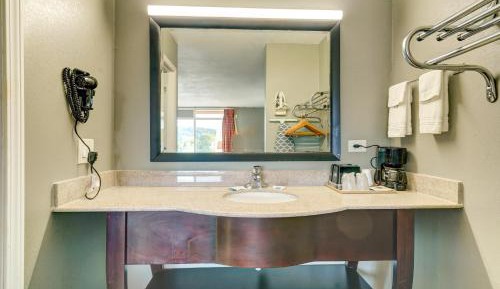 Double Room with Two Double Beds - Non-Smoking